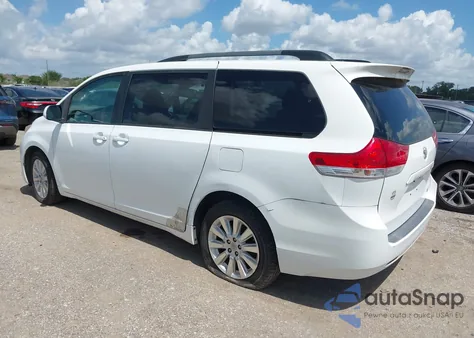2011 Toyota Sienna Le from USA, damaged, VIN 5TDJK3DC5BS024976